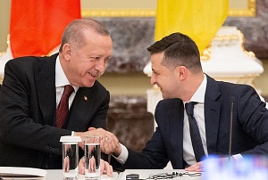 Фото с сайта president.gov.ua Эта странная дружба по-турецки