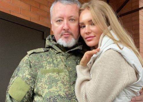 Игорь Стрелков с супругой. Фото: Телеграм-канал Игоря Стрелкова