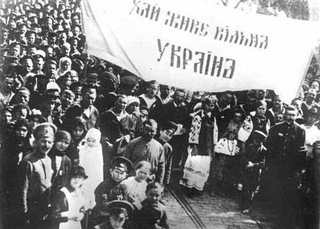 Митинг самостийников в Киеве после гетманского переворота. 1918 год