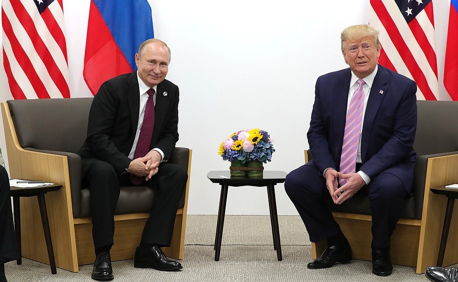 © Пресс-служба Кремля Беседа с президентом США Дональдом Трампом © Пресс-служба Кремля