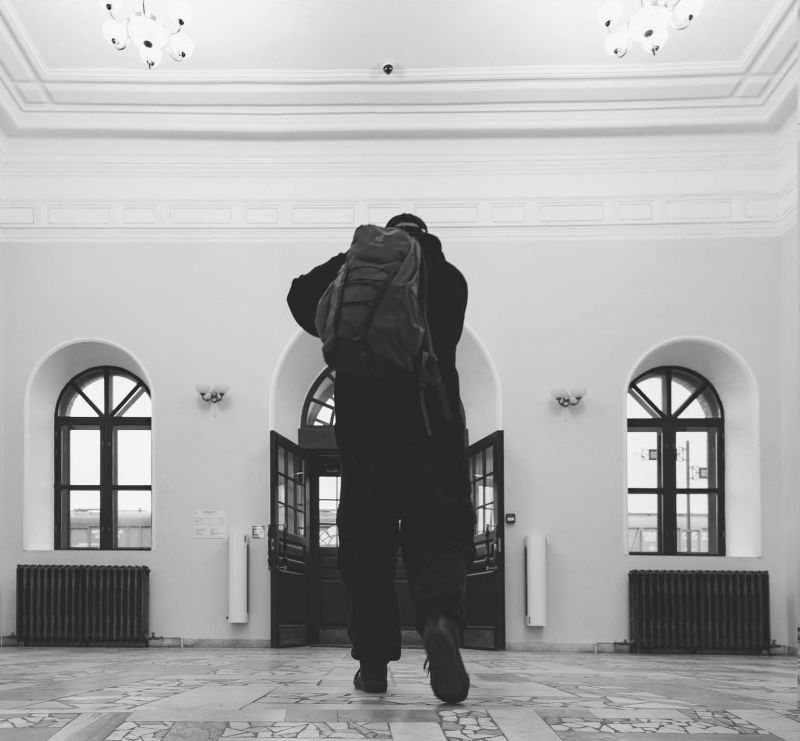 Обложка альбома. Предоставлена издателем Бранимир «Ждут домой»