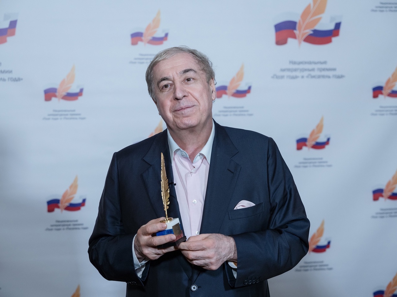 Михаил Гуцериев на вручении премии Михаил Гуцериев установил рекорд по количеству полученных музыкальных премий