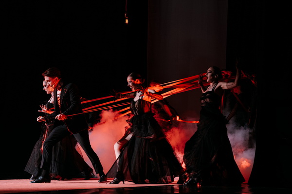 Панки в Кремле: возвращение «Орфея и Эвридики»