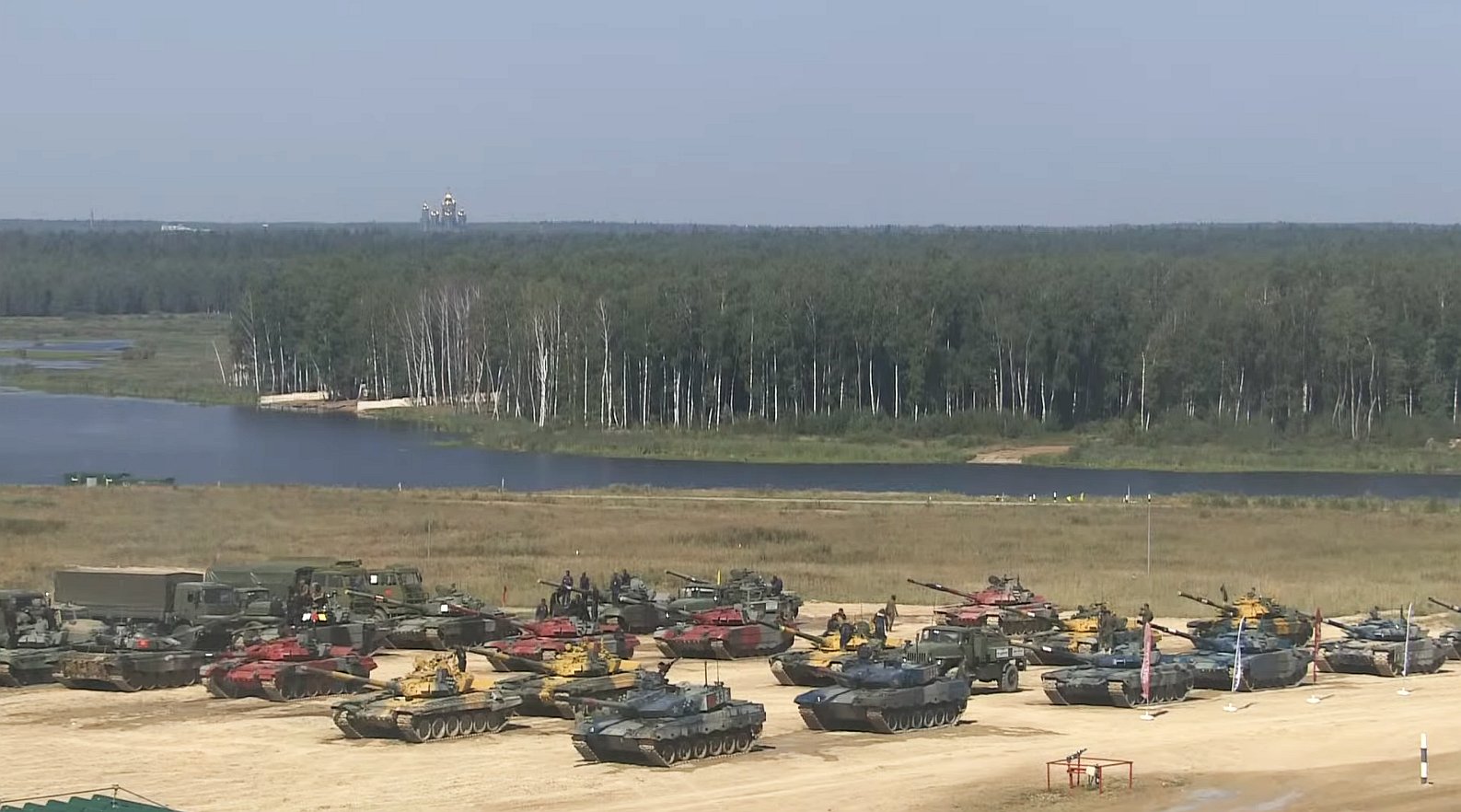 © Стоп-кадры из видео