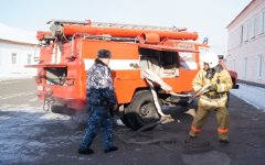 Пожарная машина, фото с сайта gufsinkem.ru Пожарная машина, фото с сайта gufsinkem.ru