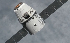 Космический корабль Dragon. Фото с сайта nasa.gov Космический корабль Dragon. Фото с сайта nasa.gov