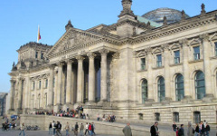 Здание Рейхстага. Фото с сайта berlin-germany.ca Здание Рейхстага. Фото с сайта berlin-germany.ca