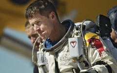 Феликс Баумгартнер. Фото с сайта redbullstratos.com