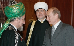Талгат Таджуддин, Равиль Гайнутдин и Владимир Путин © РИА Новости, Дмитрий Астах