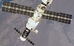Международная космическая станция. Фото с сайта wikipedia.org Международная космическая станция. Фото с сайта wikipedia.org