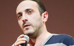 Карен Оганесян. Фото Валерия Лукьянова с сайта kino-teatr.ru Карен Оганесян. Фото Валерия Лукьянова с сайта kino-teatr.ru