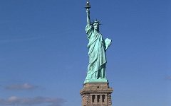 Статуя Свободы. Фото с сайта wikipedia.org Статуя Свободы. Фото с сайта wikipedia.org