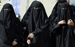 Женщины Саудовской Аравии. Фото с сайта saidaonline.com Женщины Саудовской Аравии. Фото с сайта saidaonline.com