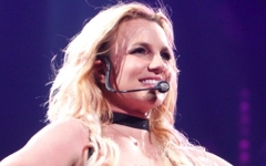 Бритни Спирс. Фото с сайта britneyspears.com Бритни Спирс. Фото с сайта britneyspears.com