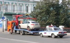 Эвакуация автомобиля. Фото с сайта raceclub.ru Эвакуация автомобиля. Фото с сайта raceclub.ru