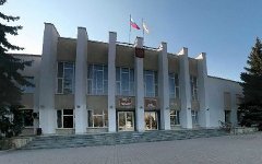 Здание администрации города Лермонтова. Изображение с сайта lermsk.ru Здание администрации города Лермонтова. Изображение с сайта lermsk.ru