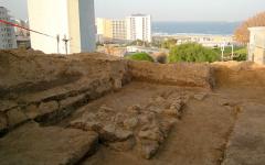 Стены древней крепости (фото Israel Antiquities Authority)