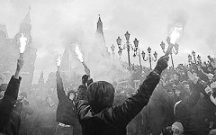 Беспорядки на Манежной площади. Фото с сайта russia.ru Беспорядки на Манежной площади. фото с сайта russia.ru