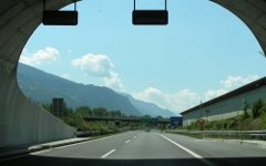Туннель в кантоне Вале (Швейцария). Фото с сайта de.db-city.com Туннель в кантоне Вале (Швейцария). Фото с сайта de.db-city.com