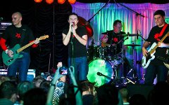 «Красные звезды», фото с сайта b2club.ru «Красные звезды», фото с сайта b2club.ru