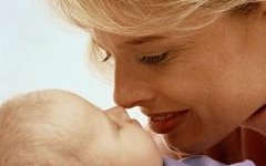 Ученые отметили увеличение риска развития депрессии после поздних родов, фото с сайта gorod.tomsk.ru