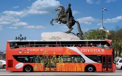 Автобус для сити-туров, фото: inyourpocket.com