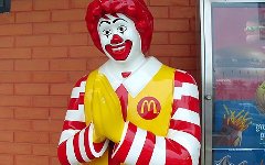 Ronald McDonald; фото взято с decanter.com Ronald McDonald; фото взято с decanter.com