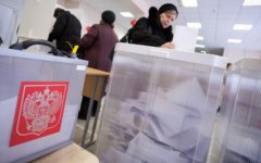 Голосование на выборах © KM.RU Голосование на выборах © KM.RU