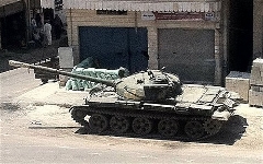 Армия Асада начала штурмовать два сирийских города. Фото: telegraph.co.uk Армия Асада начала штурмовать два сирийских города. Фото: telegraph.co.uk