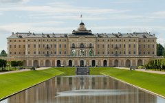 Константиновский дворец. Фото с сайта konstantinpalace.ru Константиновский дворец. Фото с сайта konstantinpalace.ru
