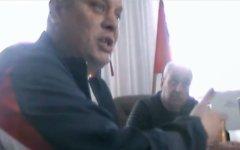 Голодающие в поселке Роза. Стопкадр с видео пользователя «ВКонтакте» Голодающие в поселке Роза. Стопкадр с видео пользователя «ВКонтакте»