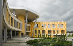 Школа-интернат в Люберцах. Фото с сайта building.ru Школа-интернат в Люберцах. Фото с сайта building.ru