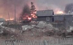 Пожар в поселке Тыгда. Фото пресс-службы ГУ МЧС России по Амурской области Пожар в поселке Тыгда. Фото пресс-службы ГУ МЧС России по Амурской области