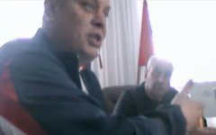 Голодающие в поселке Роза. Стопкадр с видео Романа Рудоманова Голодающие в поселке Роза. Стопкадр с видео Романа Рудоманова