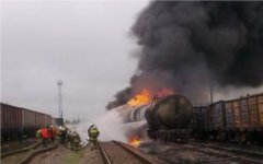 Тушение трех цистерн с бензином. Фото с сайта 52.mchs.gov.ru