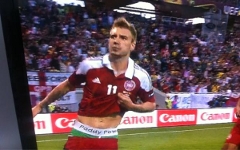 Никлас Бендтнер. Фото из Twitter @paddypower Никлас Бендтнер. Фото из Twitter @paddypower