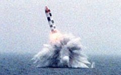 Испытательный пуск «Булавы». Фото с сайта globalsecurity.org Испытательный пуск «Булавы». Фото с сайта globalsecurity.org