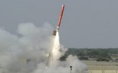 Ракета «Хатф-7». Фото с сайта thenews.com.pk