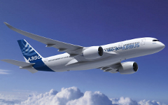 Самолет Airbus A350. Фото с сайта airbus.com Самолет Airbus A350. Фото с сайта airbus.com