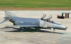 F-4Е «Фантом». Фото с сайта megabook.ru F-4Е «Фантом». Фото с сайта megabook.ru