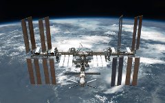 Международная космическая станция. Фото с сайта wikimedia.org Международная космическая станция. Фото с сайта wikimedia.org
