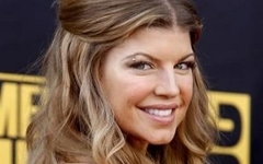 Ферджи. Фото с сайта fergie.com Ферджи. Фото с сайта fergie.com