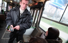 Работа контролера в автобусе © РИА Новости, Владимир Федоренко Работа контролера в автобусе © РИА Новости, Владимир Федоренко