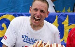 Джои Честнат. Фото с сайта therichest.org