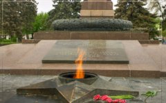 Вечный огонь в Волгограде. Фото с сайта volfoto.ru Вечный огонь в Волгограде. Фото с сайта volfoto.ru