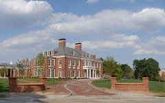 Университет Джонса Хопкинса. Фото с сайта wikipedia.org