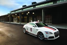 Audi TTS Pikes Peak. Фото с сайта autospinn.com