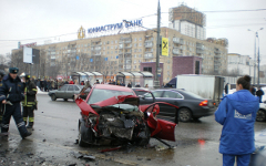 ДТП на Ленинском проспекте © РИА Новости ДТП на Ленинском проспекте © РИА Новости
