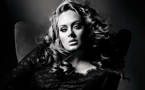 Адель. Фото с сайта adele.tv Адель. Фото с сайта adele.tv