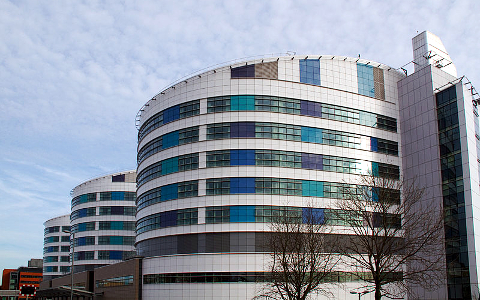 Queen Elizabeth Hospital Birmingham. Фото пользователя Flickr Tony Hisgett